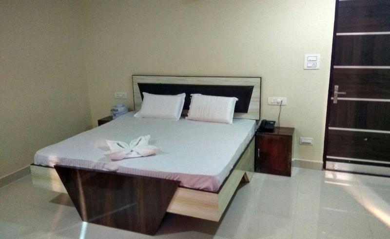 Hotel Sukh Sagar Gwalior Dış mekan fotoğraf